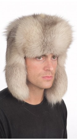 Pilkos spalvos rusiško modelio kailio kepurė